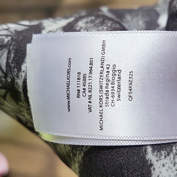 Michael Kors blouse - Picture 6 of 7